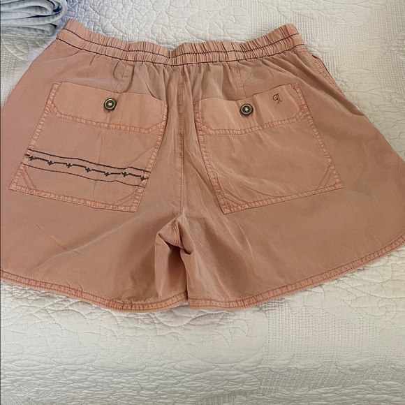 Anthropologie embroidered short - Picture 2 of 3